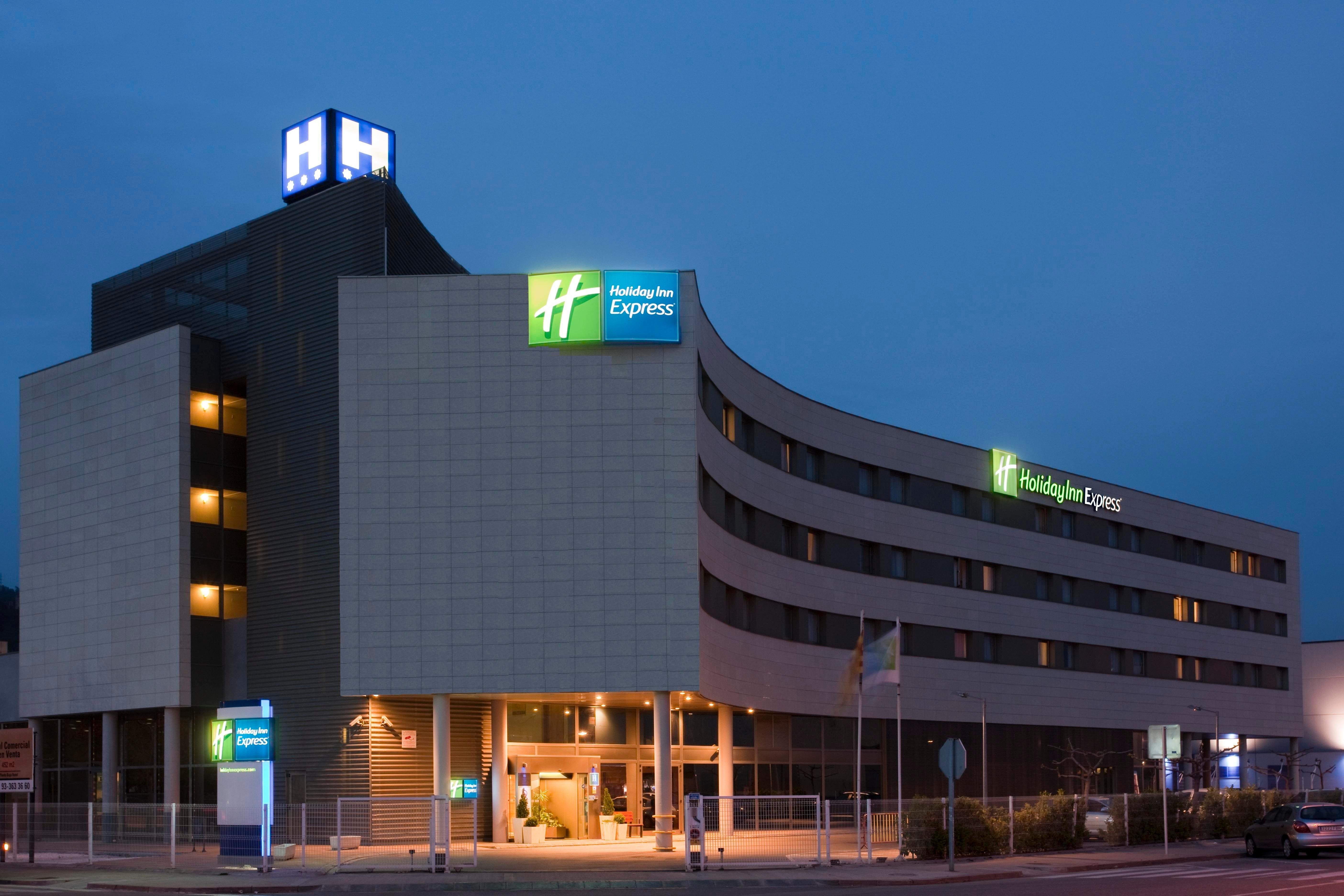 Holiday Inn Express Molins De Rei, An Ihg Hotel Kültér fotó