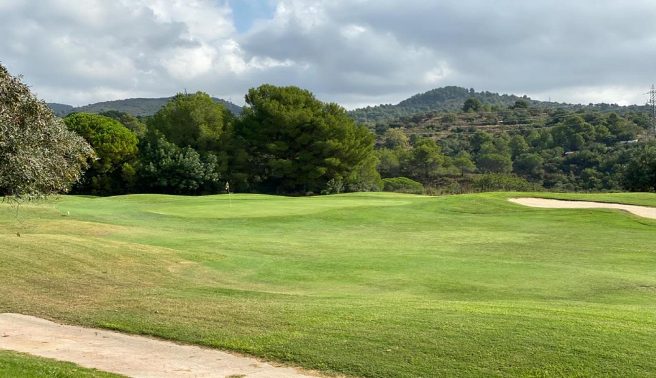 Holiday Inn Express Molins De Rei By Ihg Kültér fotó