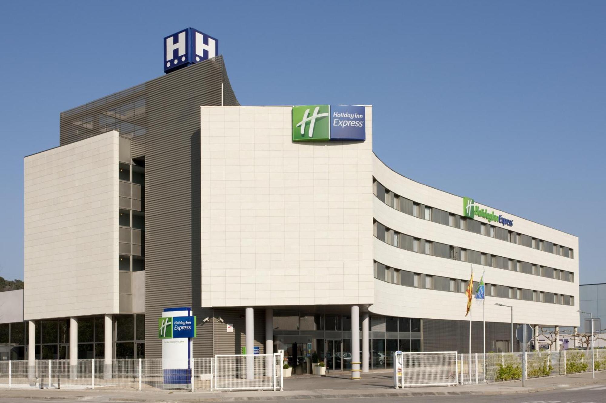 Holiday Inn Express Molins De Rei, An Ihg Hotel Kültér fotó